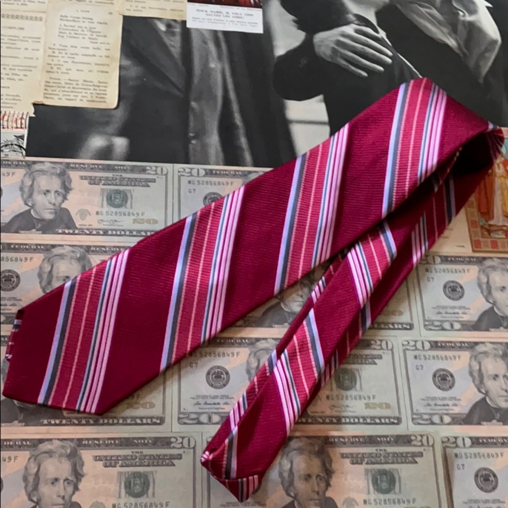 Silk tie